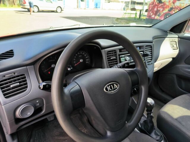 Червоний Кіа Ріо, об'ємом двигуна 0 л та пробігом 280 тис. км за 3650 $, фото 15 на Automoto.ua
