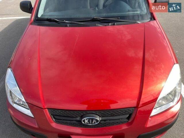 Красный Киа Рио, объемом двигателя 1.4 л и пробегом 216 тыс. км за 3900 $, фото 19 на Automoto.ua