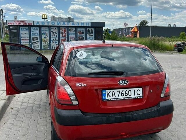 Червоний Кіа Ріо, об'ємом двигуна 1.4 л та пробігом 257 тис. км за 5300 $, фото 14 на Automoto.ua