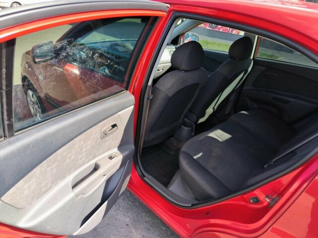 Червоний Кіа Ріо, об'ємом двигуна 0 л та пробігом 280 тис. км за 3650 $, фото 11 на Automoto.ua