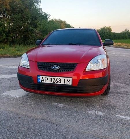Червоний Кіа Ріо, об'ємом двигуна 1.4 л та пробігом 230 тис. км за 4100 $, фото 10 на Automoto.ua