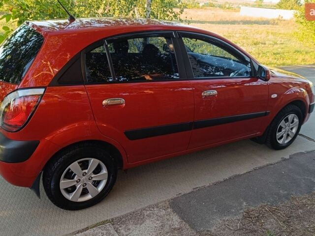 Красный Киа Рио, объемом двигателя 1.4 л и пробегом 161 тыс. км за 5750 $, фото 13 на Automoto.ua