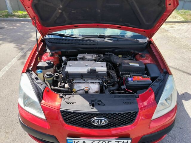 Червоний Кіа Ріо, об'ємом двигуна 0 л та пробігом 280 тис. км за 3650 $, фото 10 на Automoto.ua