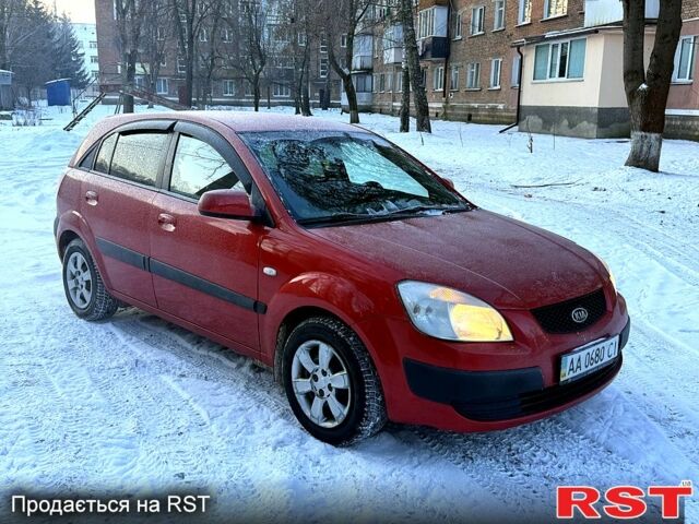 Червоний Кіа Ріо, об'ємом двигуна 1.4 л та пробігом 250 тис. км за 4500 $, фото 11 на Automoto.ua