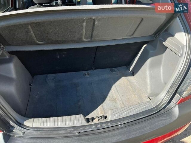 Красный Киа Рио, объемом двигателя 1.4 л и пробегом 214 тыс. км за 6500 $, фото 9 на Automoto.ua