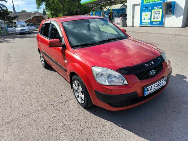 Червоний Кіа Ріо, об'ємом двигуна 0 л та пробігом 280 тис. км за 3650 $, фото 7 на Automoto.ua