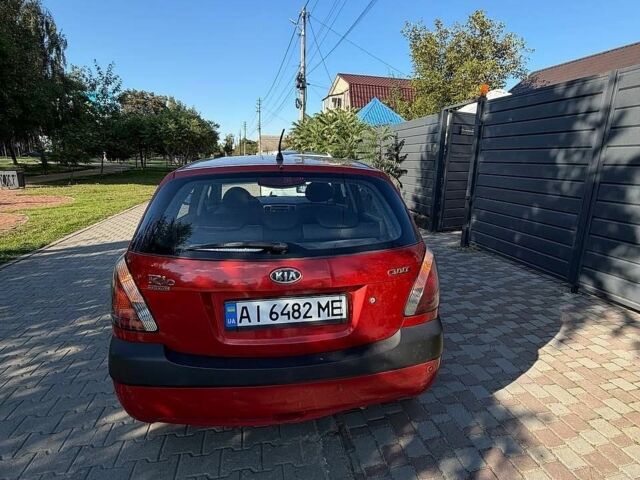 Красный Киа Рио, объемом двигателя 1.6 л и пробегом 269 тыс. км за 4800 $, фото 4 на Automoto.ua