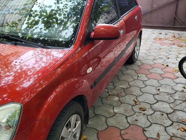 Красный Киа Рио, объемом двигателя 1.4 л и пробегом 160 тыс. км за 5000 $, фото 7 на Automoto.ua