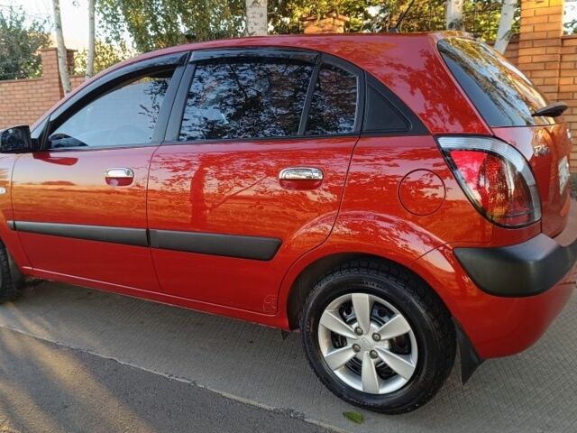 Красный Киа Рио, объемом двигателя 1.4 л и пробегом 161 тыс. км за 5774 $, фото 8 на Automoto.ua