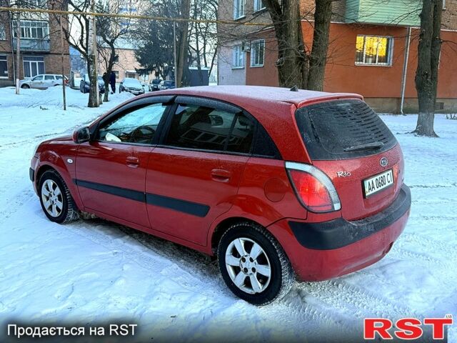 Красный Киа Рио, объемом двигателя 1.4 л и пробегом 250 тыс. км за 4700 $, фото 12 на Automoto.ua