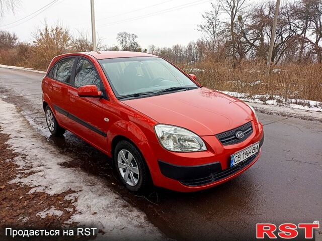 Червоний Кіа Ріо, об'ємом двигуна 1.4 л та пробігом 20200 тис. км за 3999 $, фото 11 на Automoto.ua