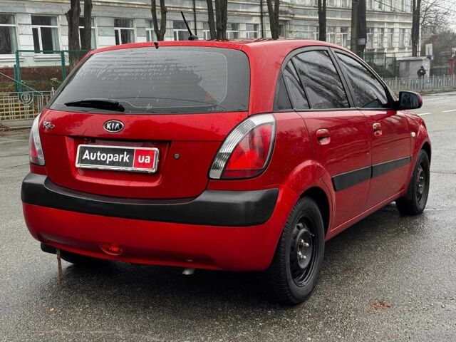 Красный Киа Рио, объемом двигателя 1.4 л и пробегом 189 тыс. км за 6490 $, фото 11 на Automoto.ua