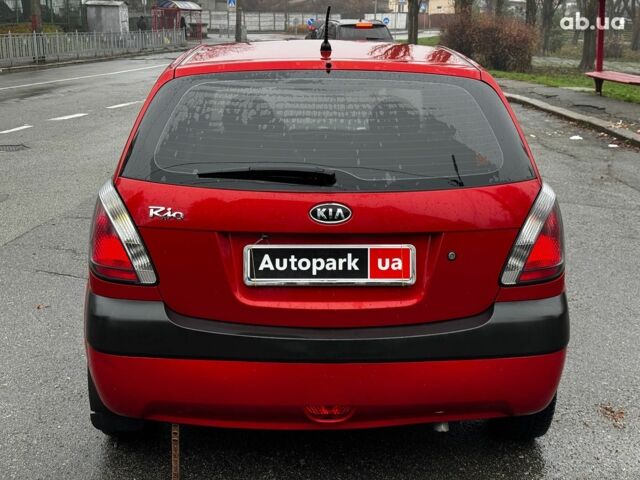 Красный Киа Рио, объемом двигателя 1.4 л и пробегом 189 тыс. км за 6490 $, фото 14 на Automoto.ua