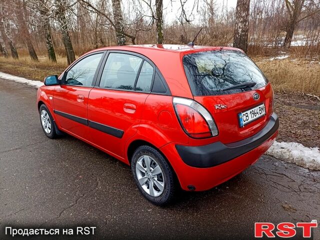 Червоний Кіа Ріо, об'ємом двигуна 1.4 л та пробігом 20200 тис. км за 3999 $, фото 7 на Automoto.ua