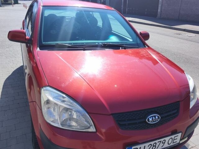 Красный Киа Рио, объемом двигателя 0 л и пробегом 172 тыс. км за 4800 $, фото 2 на Automoto.ua