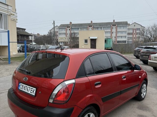 Красный Киа Рио, объемом двигателя 1.4 л и пробегом 288 тыс. км за 4700 $, фото 4 на Automoto.ua