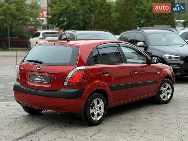 Красный Киа Рио, объемом двигателя 1.4 л и пробегом 178 тыс. км за 4500 $, фото 22 на Automoto.ua
