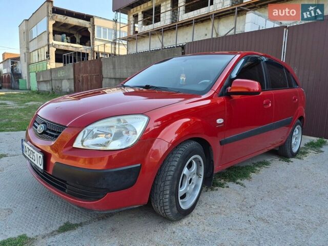Красный Киа Рио, объемом двигателя 1.4 л и пробегом 241 тыс. км за 4500 $, фото 9 на Automoto.ua