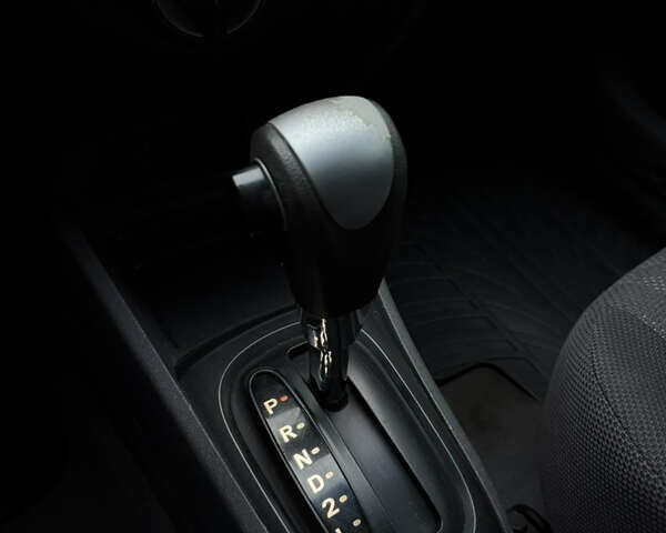 Красный Киа Рио, объемом двигателя 1.4 л и пробегом 288 тыс. км за 4700 $, фото 21 на Automoto.ua