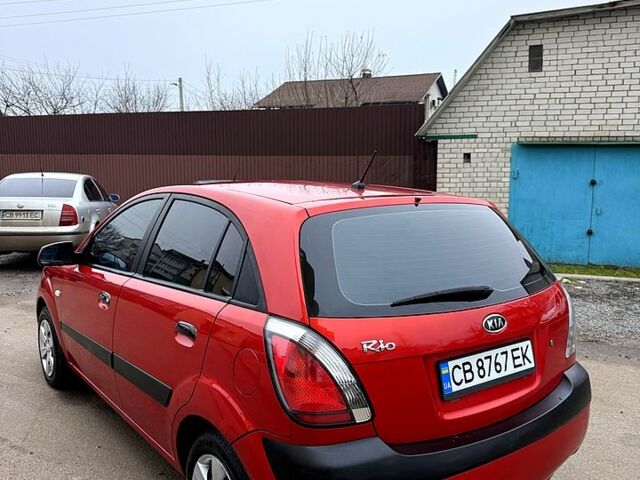 Красный Киа Рио, объемом двигателя 1.4 л и пробегом 288 тыс. км за 4700 $, фото 5 на Automoto.ua