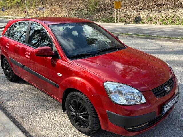 Красный Киа Рио, объемом двигателя 1.4 л и пробегом 122 тыс. км за 6100 $, фото 3 на Automoto.ua