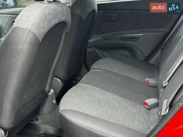 Красный Киа Рио, объемом двигателя 1.4 л и пробегом 189 тыс. км за 6490 $, фото 21 на Automoto.ua
