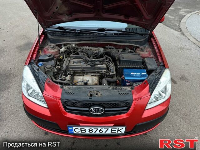Красный Киа Рио, объемом двигателя 1.4 л и пробегом 288 тыс. км за 4700 $, фото 9 на Automoto.ua