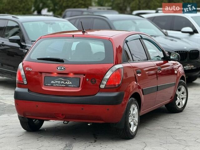 Червоний Кіа Ріо, об'ємом двигуна 1.4 л та пробігом 178 тис. км за 4500 $, фото 24 на Automoto.ua