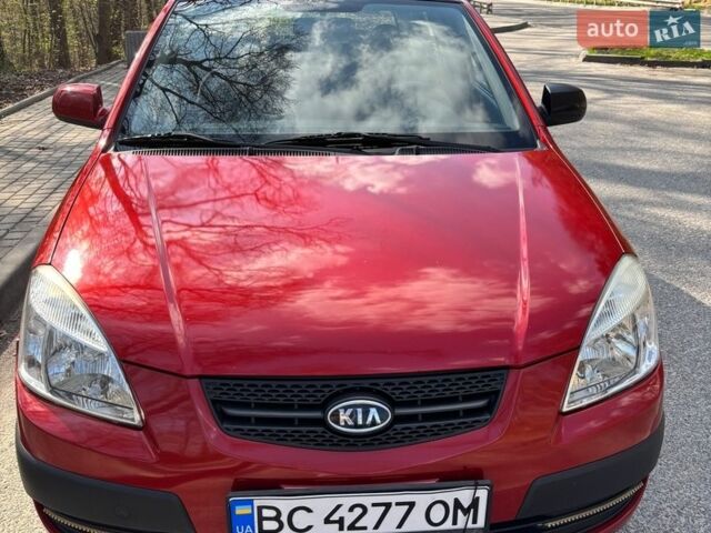 Красный Киа Рио, объемом двигателя 1.39 л и пробегом 122 тыс. км за 6100 $, фото 3 на Automoto.ua