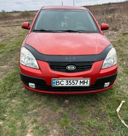 Красный Киа Рио, объемом двигателя 1.4 л и пробегом 230 тыс. км за 3900 $, фото 12 на Automoto.ua