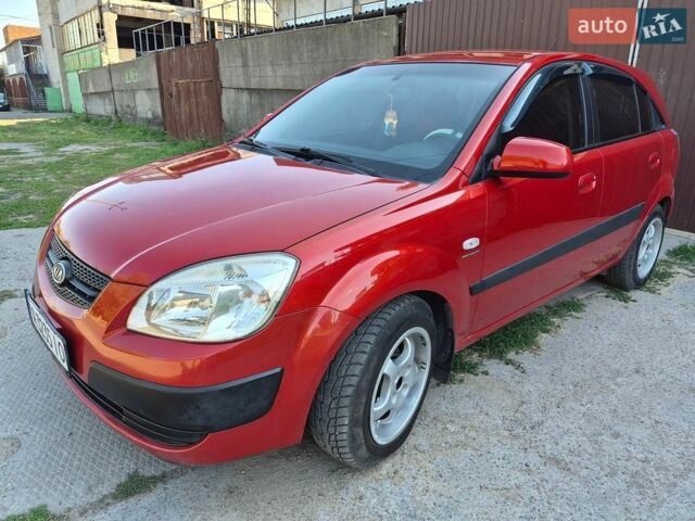 Красный Киа Рио, объемом двигателя 1.4 л и пробегом 241 тыс. км за 4500 $, фото 8 на Automoto.ua