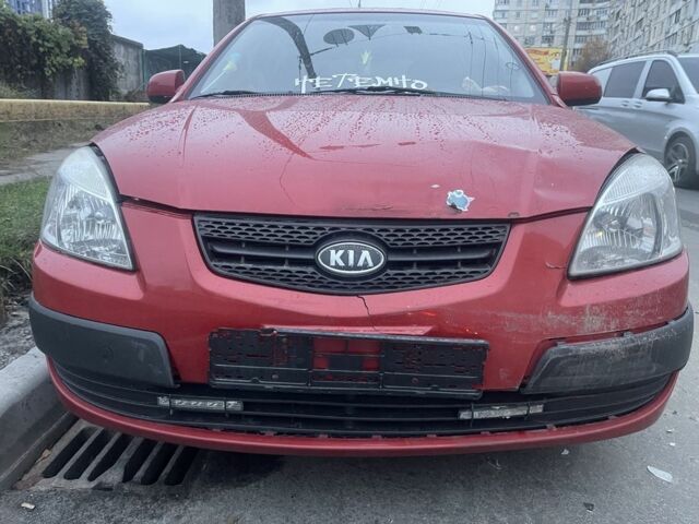 Червоний Кіа Ріо, об'ємом двигуна 1.4 л та пробігом 3 тис. км за 2600 $, фото 2 на Automoto.ua