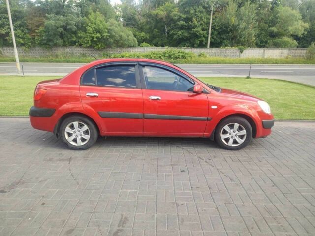 Червоний Кіа Ріо, об'ємом двигуна 1.4 л та пробігом 184 тис. км за 4500 $, фото 14 на Automoto.ua