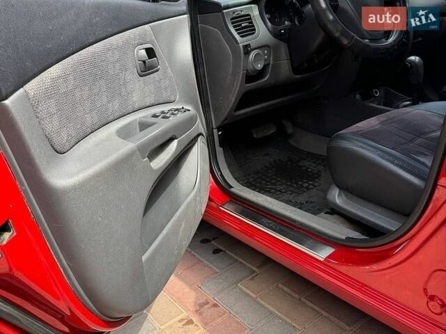 Красный Киа Рио, объемом двигателя 1.4 л и пробегом 193 тыс. км за 4700 $, фото 15 на Automoto.ua