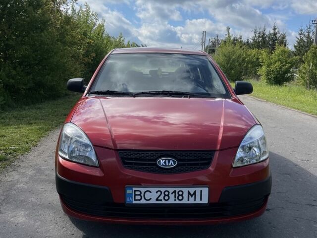 Красный Киа Рио, объемом двигателя 1.4 л и пробегом 224 тыс. км за 4200 $, фото 1 на Automoto.ua
