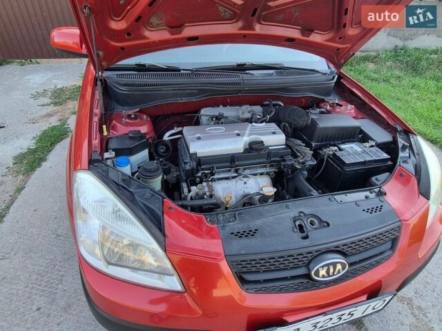 Красный Киа Рио, объемом двигателя 1.4 л и пробегом 241 тыс. км за 4500 $, фото 26 на Automoto.ua