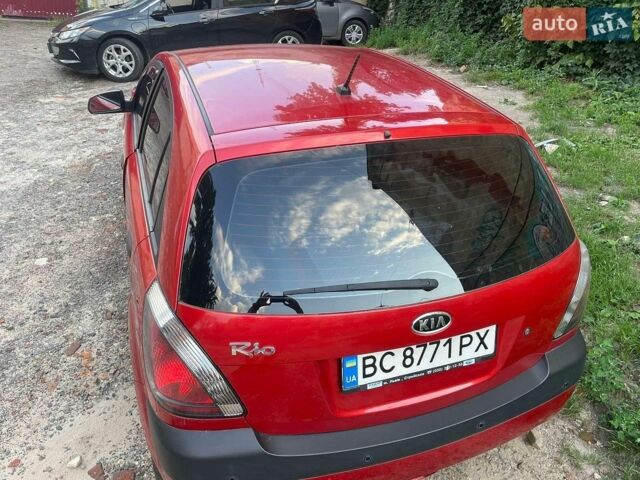 Красный Киа Рио, объемом двигателя 0 л и пробегом 37 тыс. км за 2450 $, фото 2 на Automoto.ua
