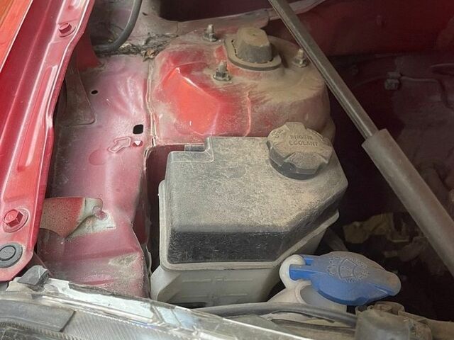 Красный Киа Рио, объемом двигателя 0 л и пробегом 37 тыс. км за 2450 $, фото 10 на Automoto.ua