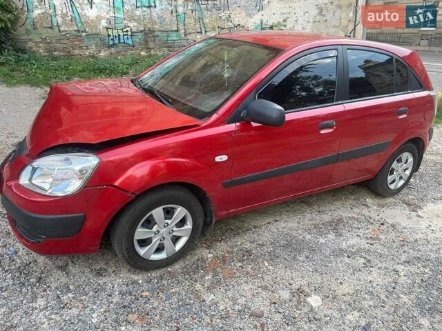 Красный Киа Рио, объемом двигателя 0 л и пробегом 37 тыс. км за 2450 $, фото 4 на Automoto.ua