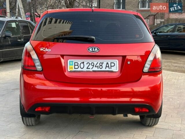 Красный Киа Рио, объемом двигателя 1.4 л и пробегом 120 тыс. км за 5450 $, фото 31 на Automoto.ua