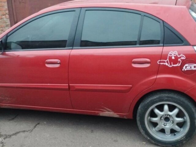 Красный Киа Рио, объемом двигателя 1.4 л и пробегом 275 тыс. км за 4655 $, фото 9 на Automoto.ua