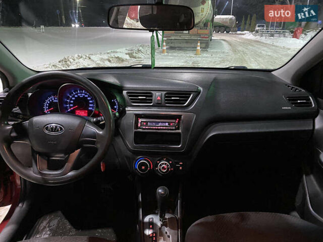 Червоний Кіа Ріо, об'ємом двигуна 1.4 л та пробігом 163 тис. км за 5600 $, фото 13 на Automoto.ua