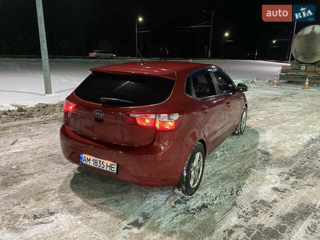 Червоний Кіа Ріо, об'ємом двигуна 1.4 л та пробігом 163 тис. км за 5600 $, фото 8 на Automoto.ua