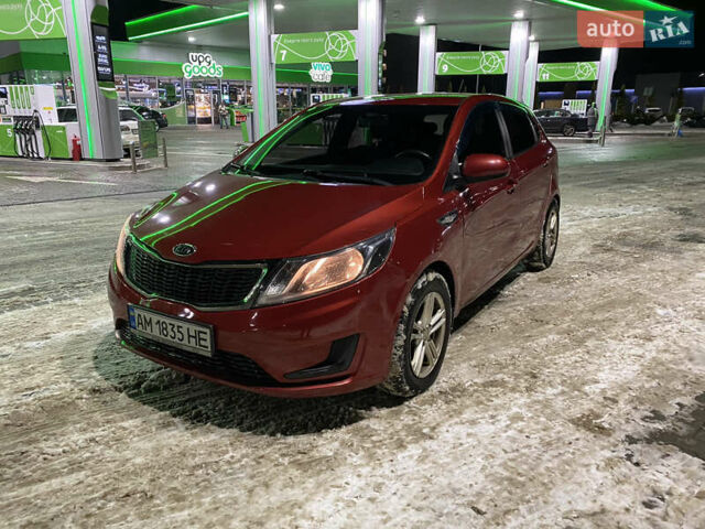 Червоний Кіа Ріо, об'ємом двигуна 1.4 л та пробігом 163 тис. км за 5600 $, фото 5 на Automoto.ua