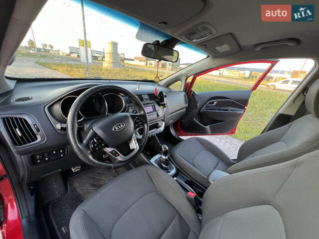 Красный Киа Рио, объемом двигателя 1.1 л и пробегом 203 тыс. км за 6200 $, фото 12 на Automoto.ua