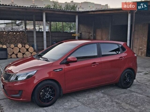 Красный Киа Рио, объемом двигателя 1.4 л и пробегом 123 тыс. км за 8300 $, фото 7 на Automoto.ua
