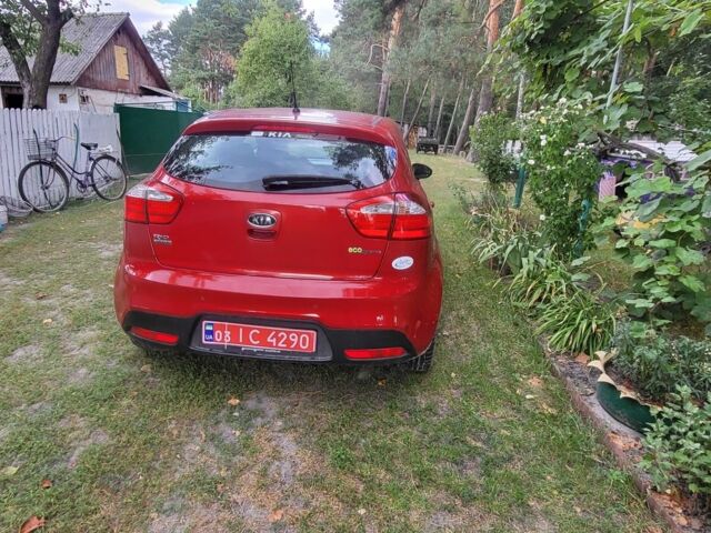 Красный Киа Рио, объемом двигателя 0 л и пробегом 144 тыс. км за 7012 $, фото 3 на Automoto.ua