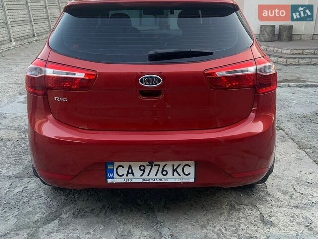 Красный Киа Рио, объемом двигателя 1.4 л и пробегом 123 тыс. км за 8300 $, фото 2 на Automoto.ua