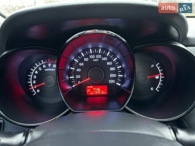 Червоний Кіа Ріо, об'ємом двигуна 1.59 л та пробігом 137 тис. км за 7500 $, фото 20 на Automoto.ua