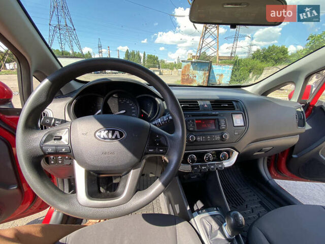Червоний Кіа Ріо, об'ємом двигуна 1.12 л та пробігом 188 тис. км за 6400 $, фото 13 на Automoto.ua